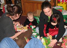 061223-Christmas_Fitzjarrald_049-142-small 061223-Christmas_Fitzjarrald_049-142-small