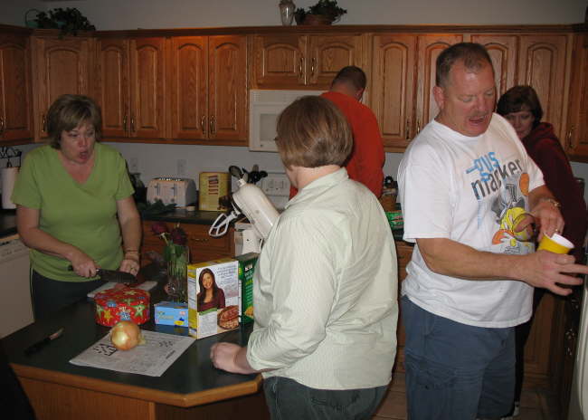 Kitchen - Brothers Christmas 06